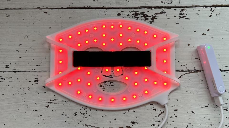 CurrentBody Skin LED Light Therapy Face Mask review