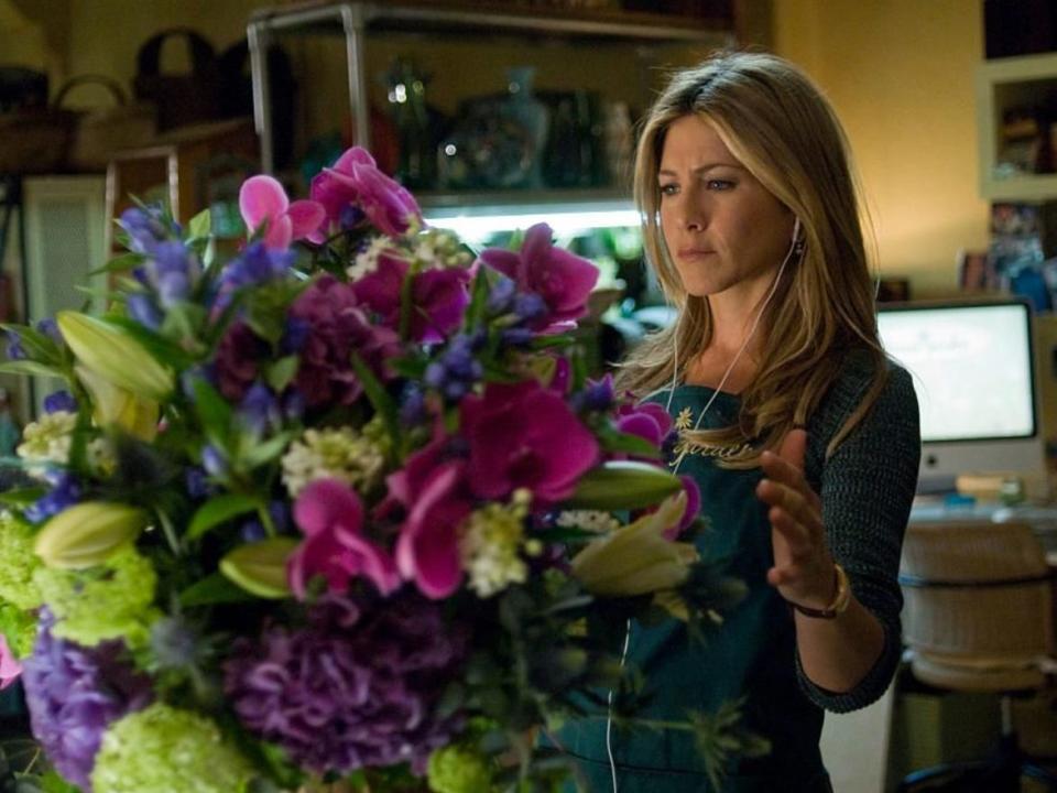 jennifer aniston love happens florist