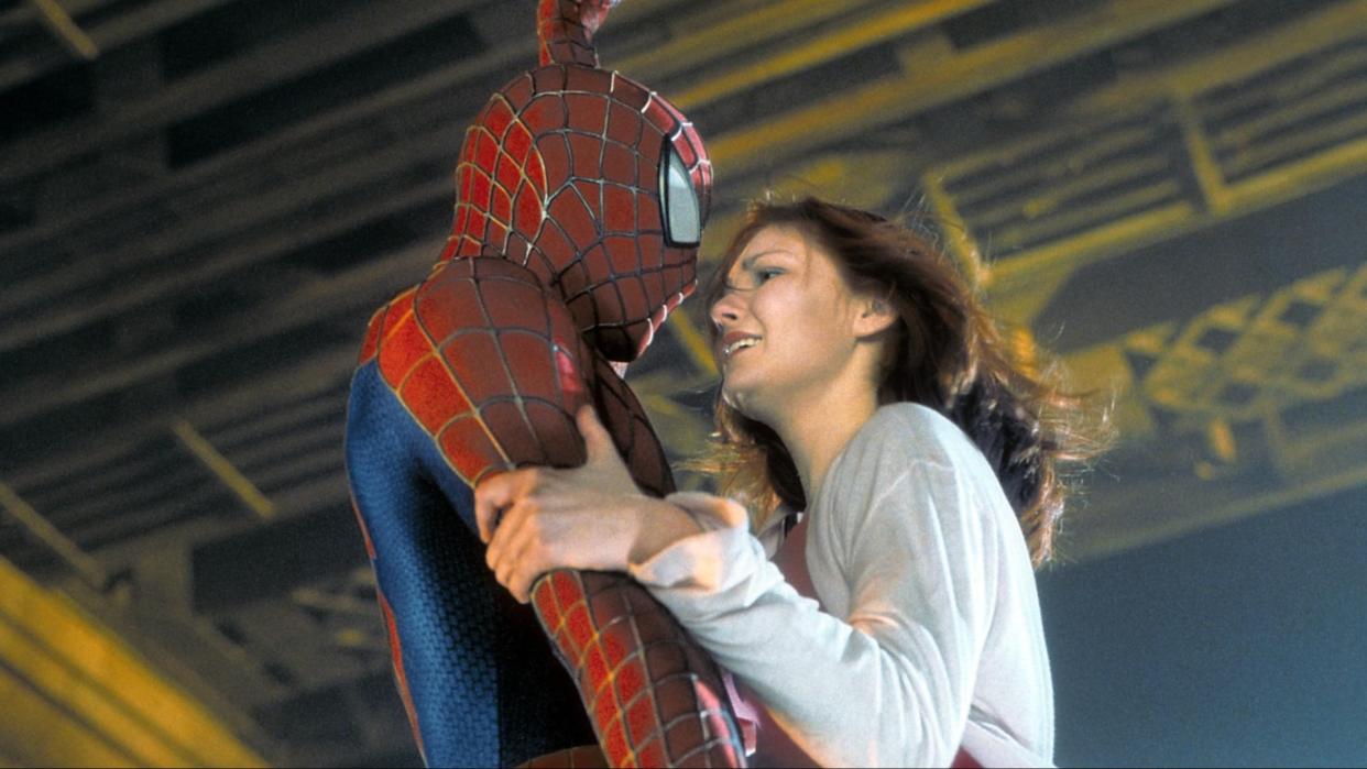  Tobey Maguire and Kirsten Dunst in Spider-Man. 