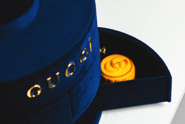 Gucci Mooncake 2022 VIP 月餅禮盒, 名牌, 飾物及配件- Carousell