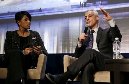 Chicago Mayor Rahm Emanuel (R) participates in a panel discussion on Reducing Violence and Strengthening Policy and Community Trust with Baltimore Mayor Stephanie Rawlings-Blake (L) at the U.S. Conference of Mayors in Washington January 20, 2016. REUTERS/Gary Cameron