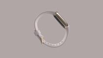 <p>Product laydown photo of Fitbit Luxe.</p> 