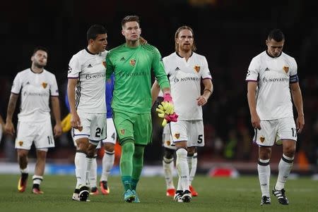 Britain Soccer Football - Arsenal v FC Basel - UEFA Champions League Group Stage - Group A - Emirates Stadium, London, England - 28/9/16 FC Basel's Tomas Vaclik and Mohamed Elyounoussi look dejected after the match Reuters / Stefan Wermuth Livepic