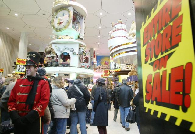 FAO Schwarz closes iconic Fifth Avenue toy store in NYC