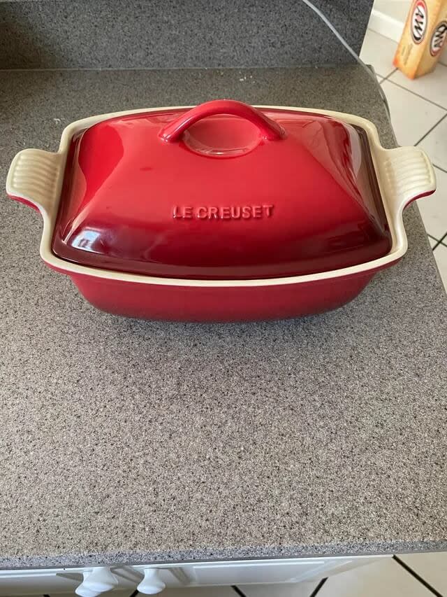 The Clever Reddit Tip for Getting a Le Creuset Dutch Oven Looking Good as  New