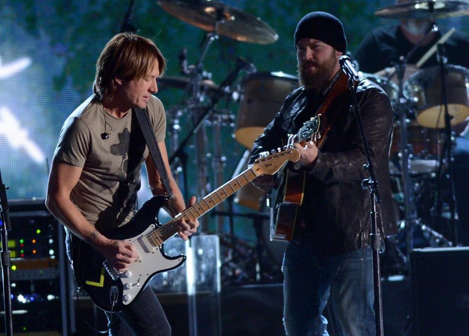 NASHVILLE, TN - NOVEMBER 01: (L-R) Keith Urban and Zac Brown perform during the 46th annual CMA Awards at the Bridgestone Arena on November 1, 2012 in Nashville, Tennessee. (Photo by Jason Kempin/Getty Images)