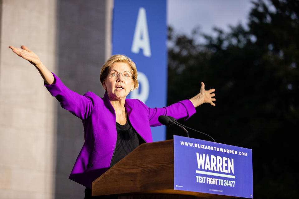 Elizabeth Warren addressed throngs of supporters in Manhattan on Sept. 16, 2019. It was a high point for her campaign, coming the day the Working Families Party endorsed her. (Photo: Joel Sheakoski/Barcroft Media/Getty Images)