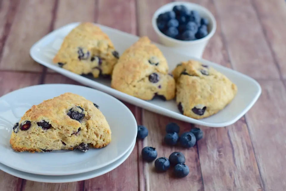 bollitos de moras / postres fáciles para el frío