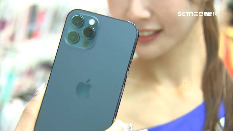  iPhone12 系列價格大跳水。（圖／資料照）