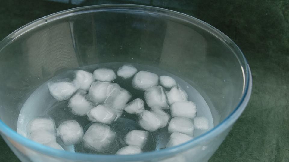 bowl of ice water 