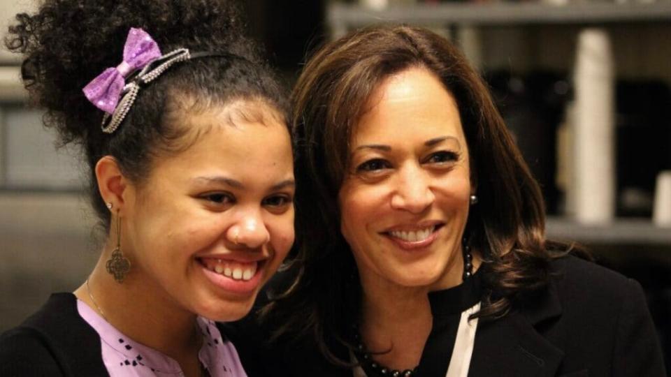 Haley Taylor Schlitz and Senator Kamala Harris. (Photo: Courtesy of Haley Taylor Schlitz)