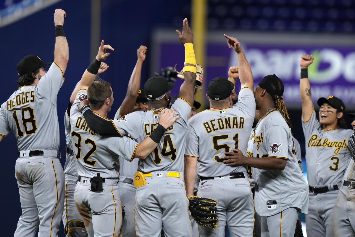 pittsburgh-pirates-end-10-game-skid--rallying-in-9th-to-beat-mia