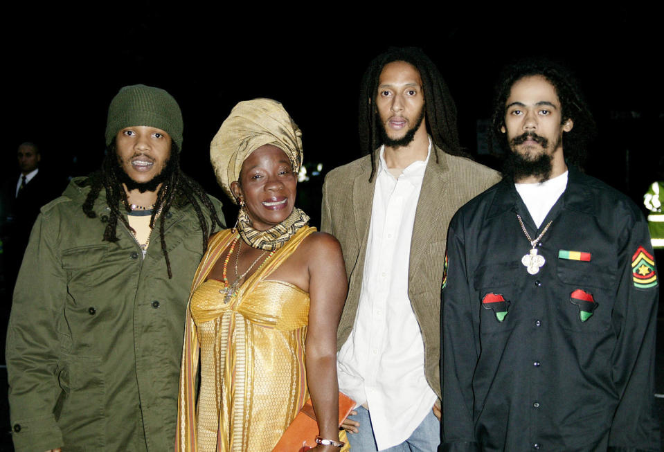 MOBO Awards 2005 - Arrivals (Gareth Davies / Getty Images)