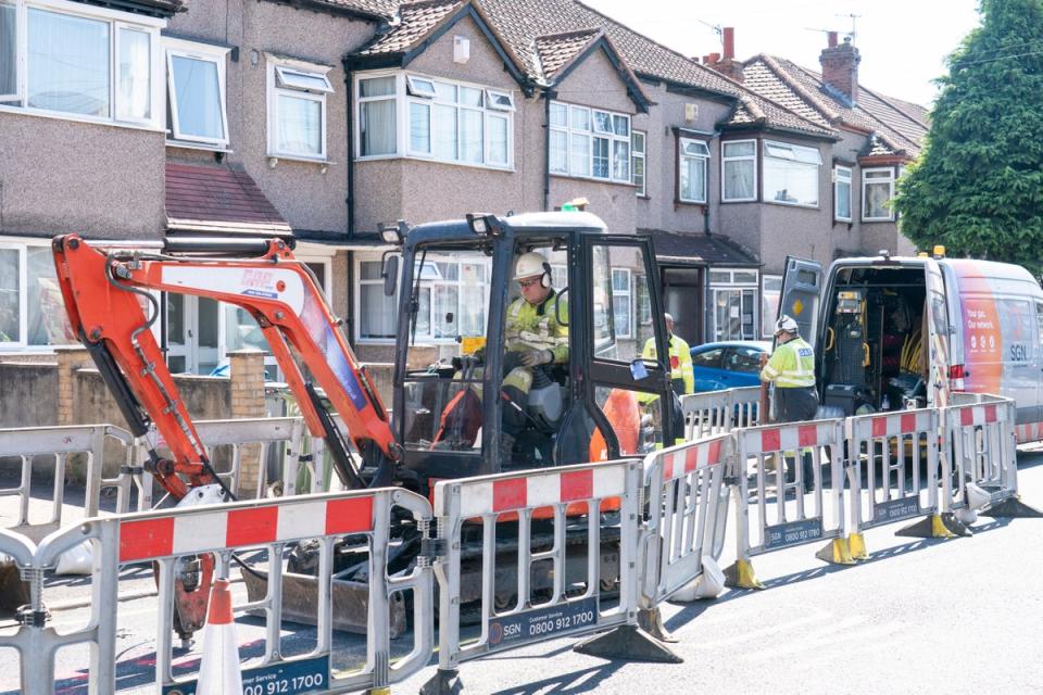 Gas engineers at work near the scene of the explosion on Galpin’s Road in Thornton Heath (Dominic Lipinski/PA) (PA Wire)