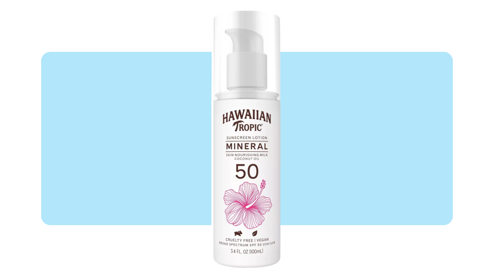 Safeguard the skin on your body with the Hawaiian Tropic Mineral Sun Milk Body Lotion SPF 50.