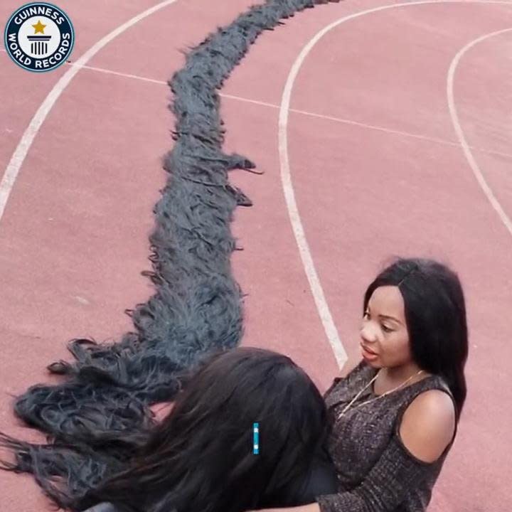 Watch Nigerian Womans Wig Measures 1152 Feet And 5 Inches Long 