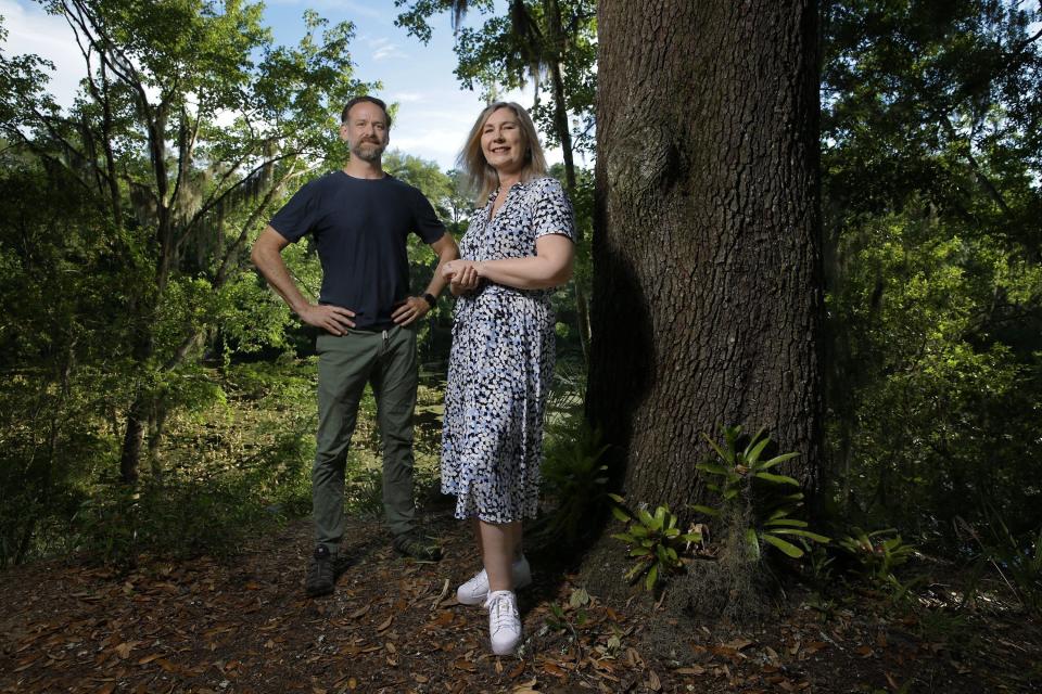 Board president Kevin Blalock and Executive Director Dana Doody pose at the Jacksonville Arboretum & Botanical Gardens in 2021.