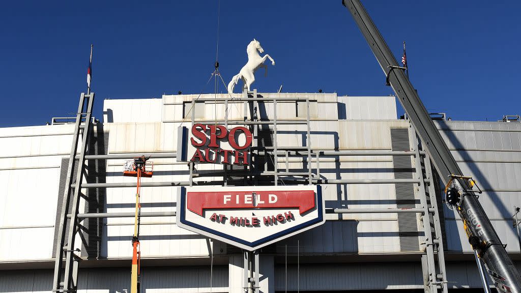 sports authority sign removed
