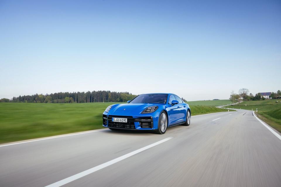 2024 porsche panamera 4s e hybrid