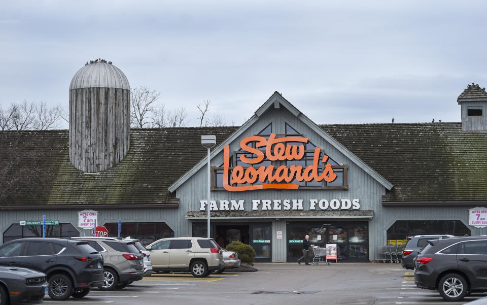 Stew Leonard's store in Newington, Conn., is shown Thursday, Jan. 25, 2024. Mislabeled cookies containing peanuts that were sold at Stew Leonard’s grocery stores in Connecticut were recalled this week after the death of a woman from New York City. The company announced Tuesday, Jan. 23, that Vanilla Florentine Cookies sold in its stores in Danbury and Newington from Nov. 6 to Dec. 31 were being recalled in partnership with the Food and Drug Administration. (AP Photo/Stephen Dunn)