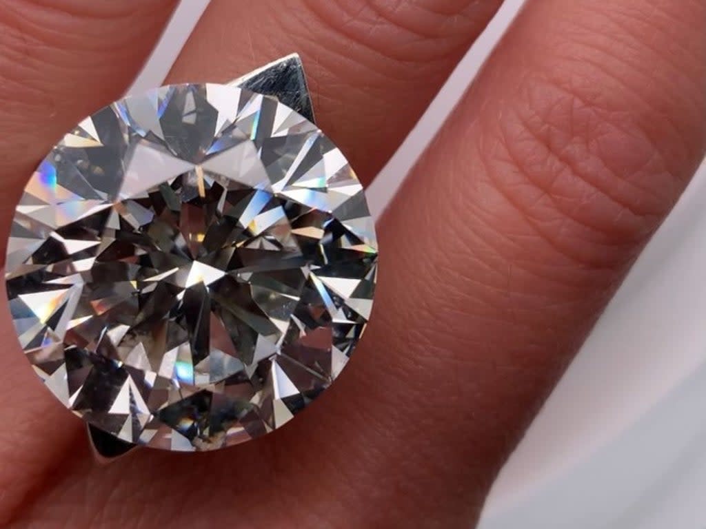 A 34-carat diamond, slightly larger than a pound, has been valued at £2m (Featonby’s)