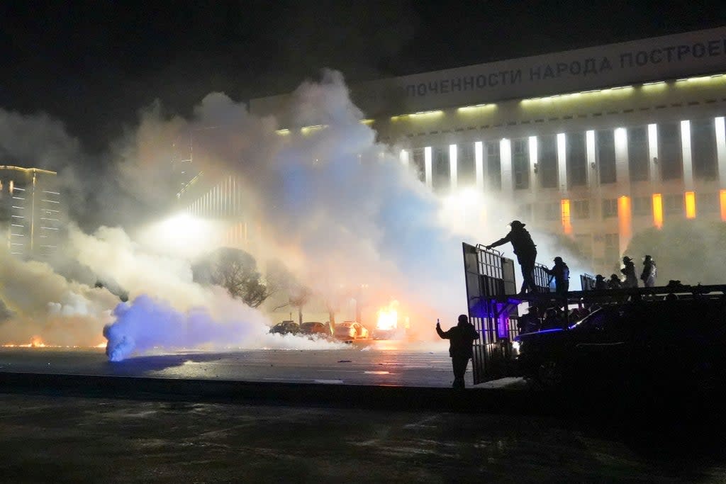 File. Riot police prepare to block protestors in the centre of Almaty, Kazakhstan on 5 January 2022  (NUR.KZ)