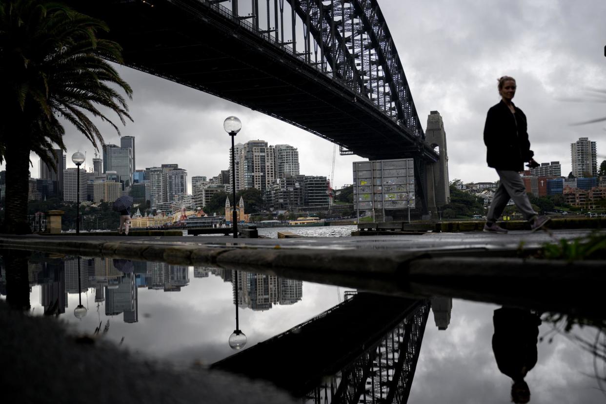 <span>Sydney’s record of 16 consecutive days of at least 1mm of rain – set in 1943 and 2022 – could be broken as eastern NSW’s wet weather is predicted to last at least another week.</span><span>Photograph: Bianca de Marchi/AAP</span>