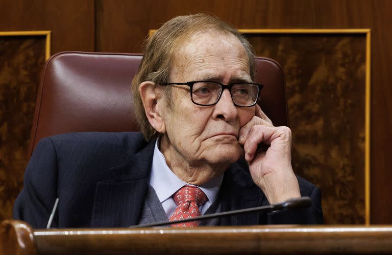 El candidato de la moción de censura, profesor y economista Ramón Tamames, durante un debate en el Congreso de los Diputados, el 21 de marzo, en Madrid