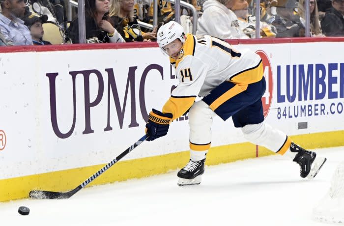 NHL: Pittsburgh Penguins defeat Nashville Predators