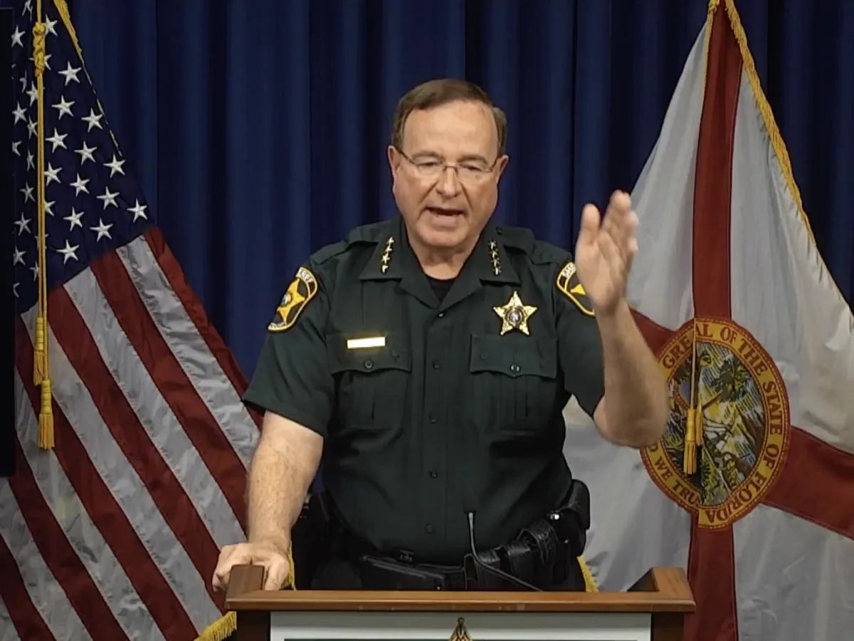 Sheriff lays into 'way out of control' Florida father and son who police say sho..