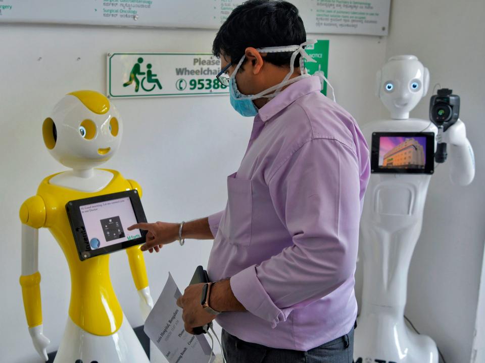 India coronavirus robot