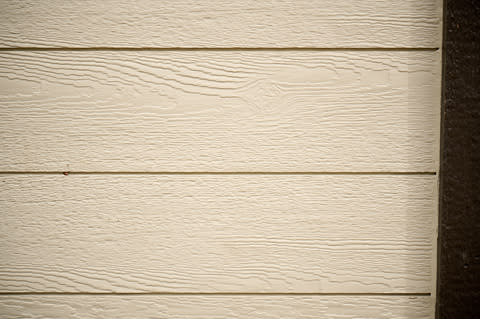 LP® SmartSide® Nickel Gap Siding (Photo: Business Wire)