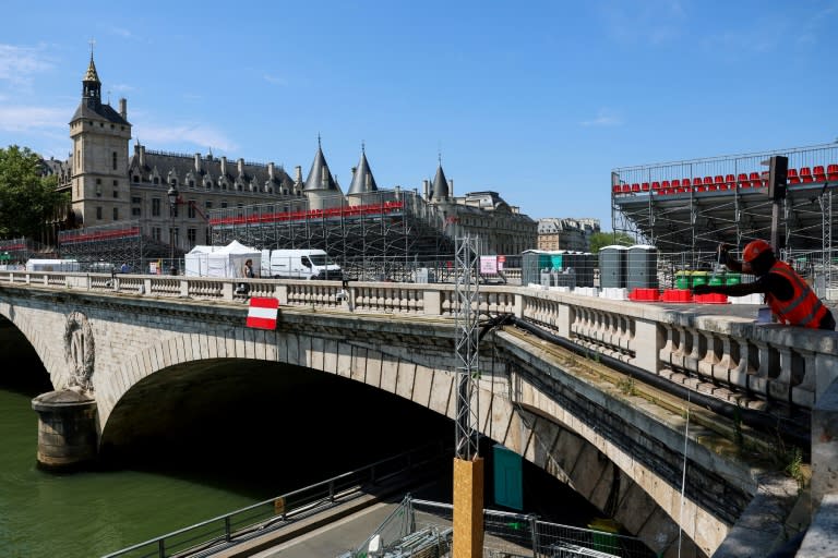 Spectator stands were erected on the bridges over the Seine for the opening ceremony (EMMANUEL DUNAND)