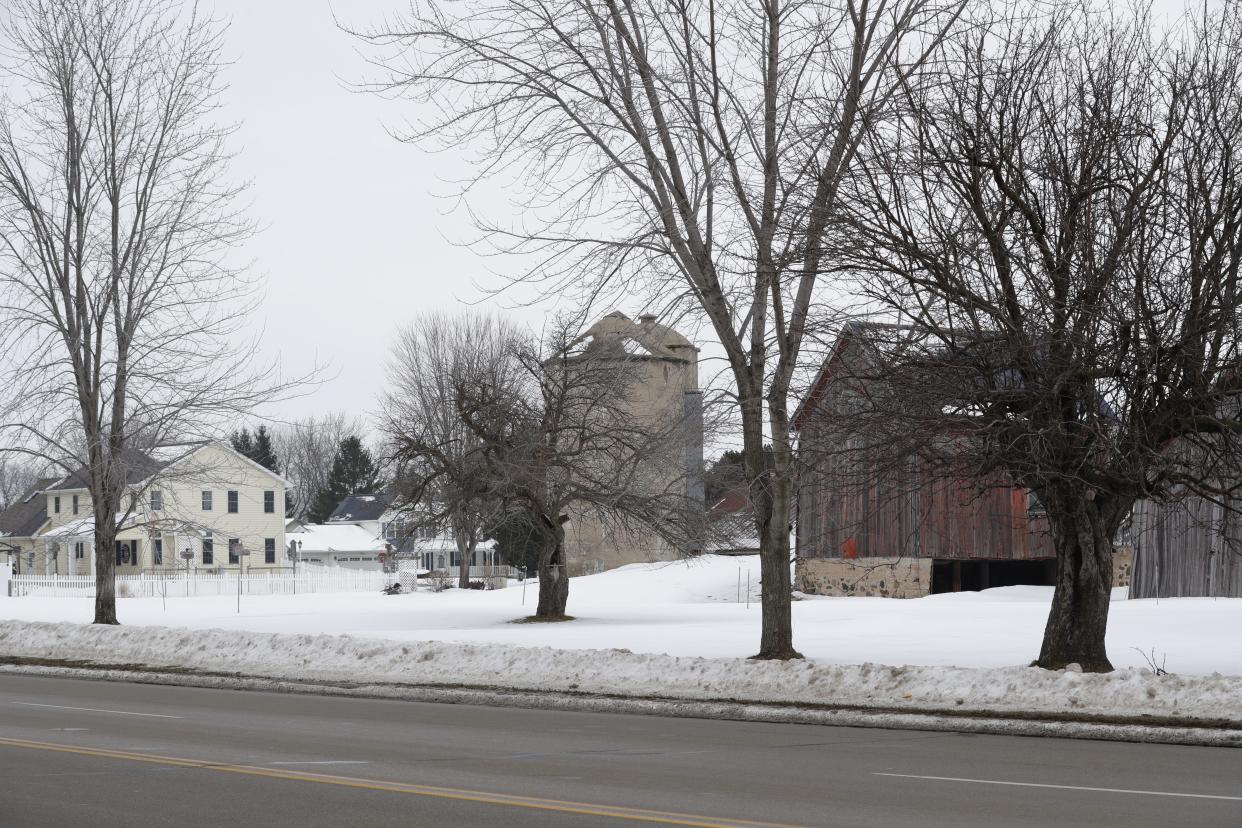 The 72-acre Schwalbach farm at 3000 N. Lynndale Drive in Grand Chute is zoned for single-family homes, consistent with the Village in the Meadows subdivision to the north.