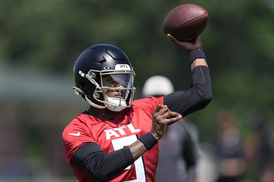 Atlanta Falcons first round draft pick quarterback Michael Penix Jr., throws a pass during an NFL rookie minicamp football practice Friday, May 10, 2024, in Flowery Branch, Ga. (AP Photo/John Bazemore)