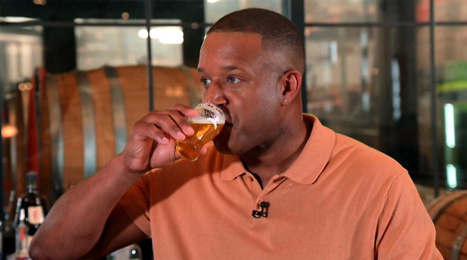 Craig Melvin brews beer for brother (TODAY)