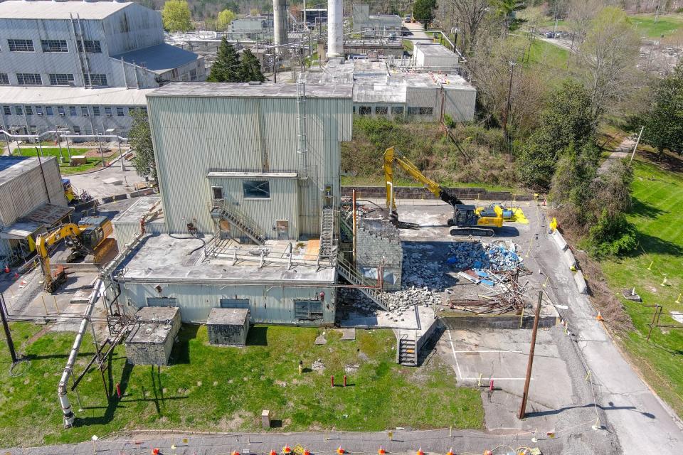 The Low Intensity Test Reactor, located at the central campus of Oak Ridge National Laboratory, is the latest in a string of 1940s-era buildings to come down at three sites in Oak Ridge built for the Manhattan Project.