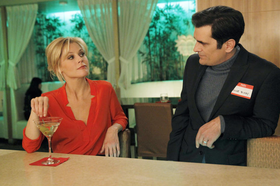 Claire and Phil Dunphy spice up their Valentine's Day on 