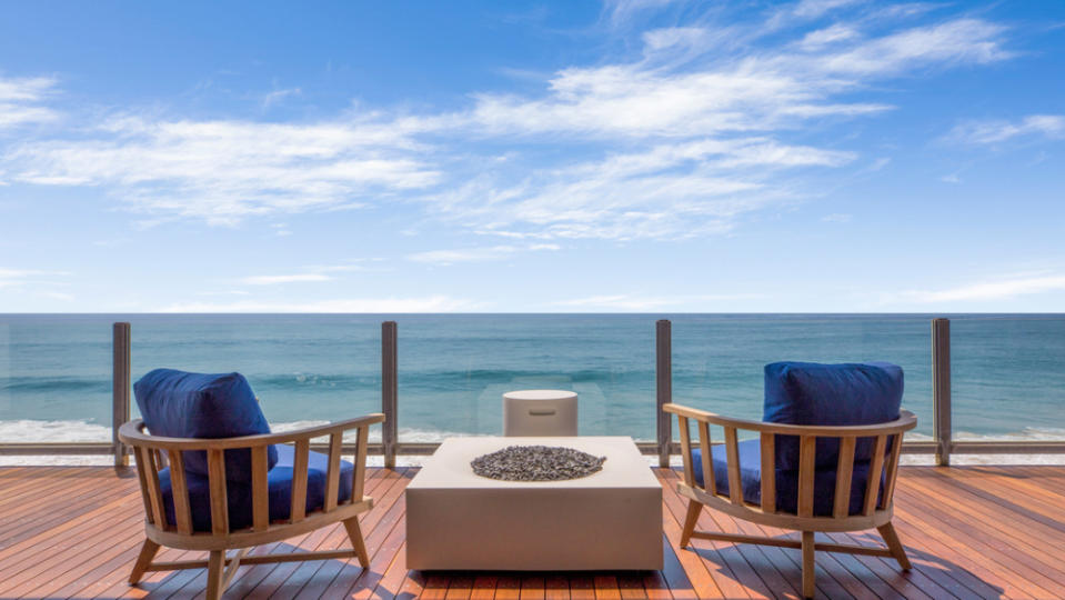 Matthew Perry malibu beach house