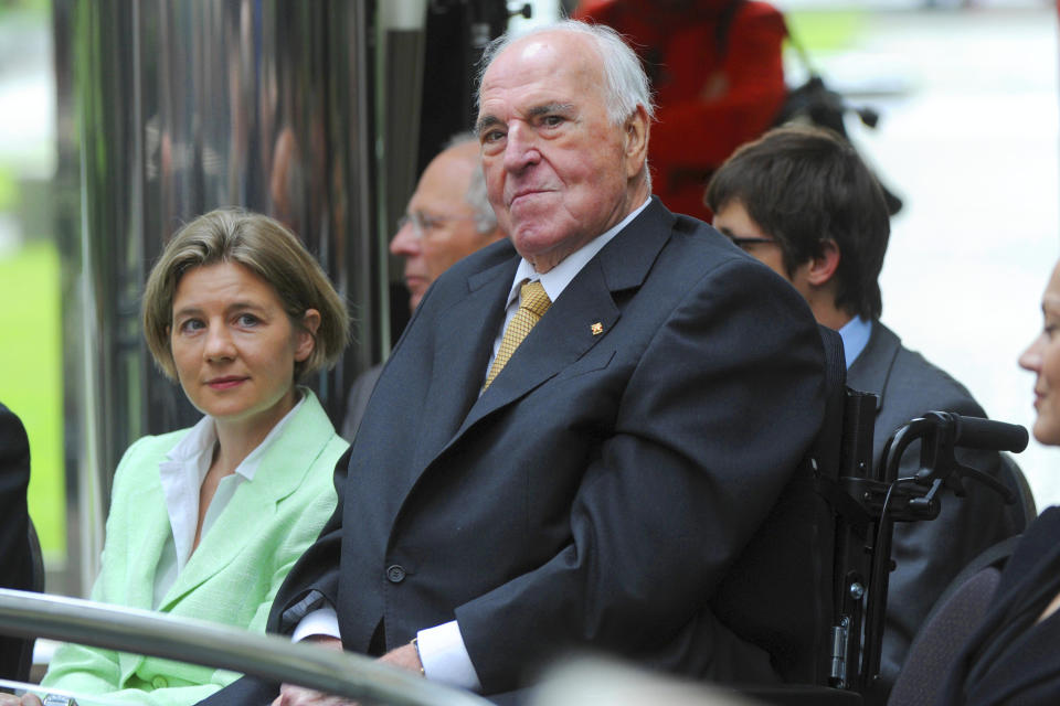 Helmut Kohl mit seiner zweiten Frau Maike im Jahr 2013. (Bild: ddp Images)