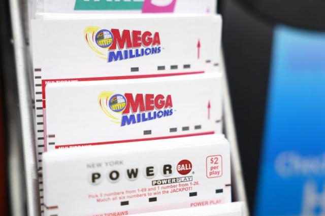 New York Woman Dreams Lottery Numbers, Wins $1 Million Prize