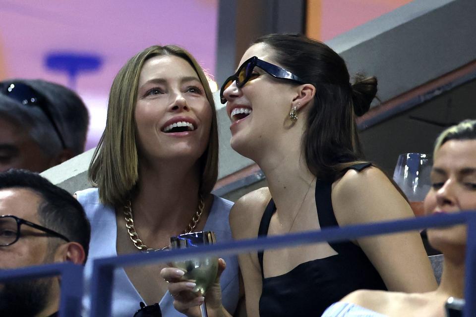 NEW YORK, NEW YORK - AUGUST 28: Jessica Biel attends the Women' Singles Second Round match between Coco Gauff of the United States and Tatjana Maria of Germany on Day Three of the 2024 US Open at USTA Billie Jean King National Tennis Center on August 28, 2024 in the Flushing neighborhood of the Queens borough of New York City. (Photo by Al Bello/Getty Images) ORG XMIT: 776152828 ORIG FILE ID: 2169129880