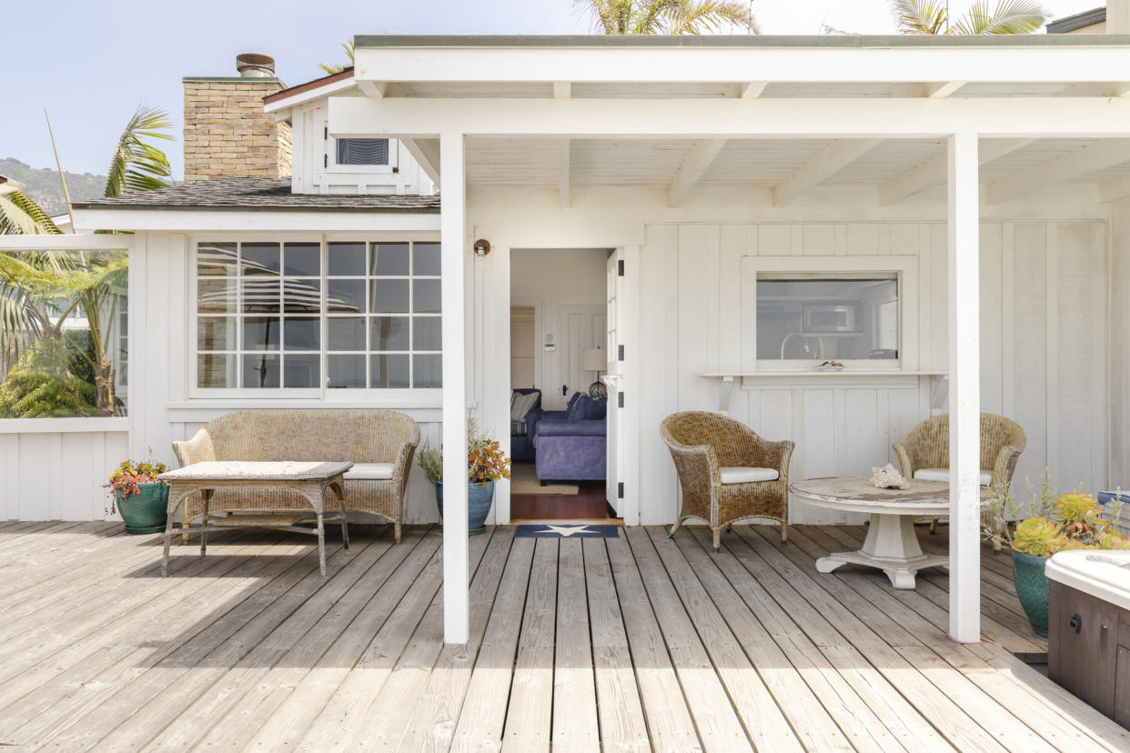 Inside Ashton Kutcher and Mila Kunis's beachfront guesthouse, listed on Airbnb