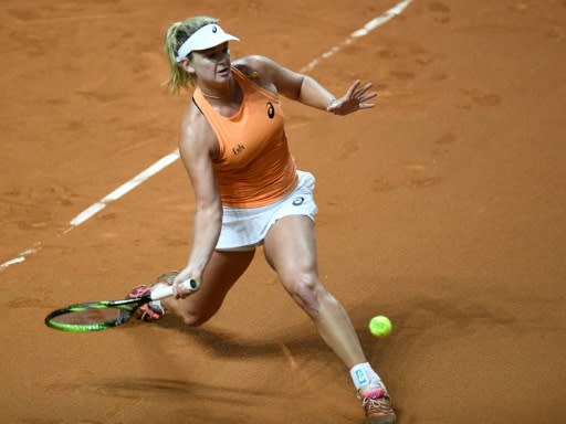 CoCo Vandeweghe found her footing on clay as she upset Simona Halep in Stuttgart