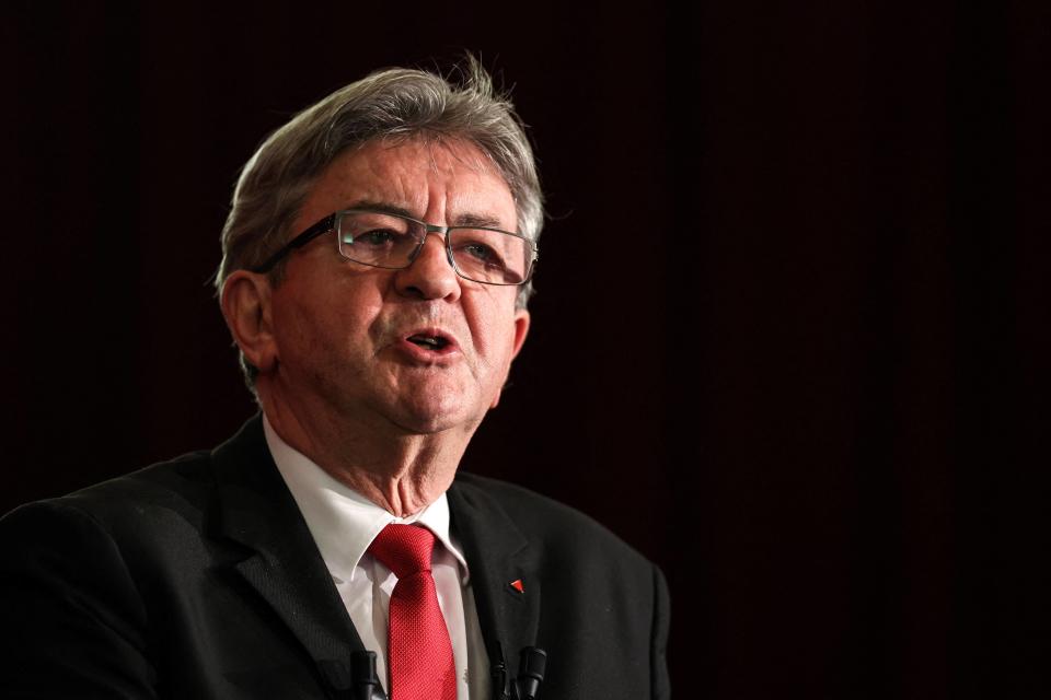 Jean-Luc Mélenchon n’exclut pas la fin de la NUPES si une liste commune à gauche ne voit pas le jour aux européennes. 