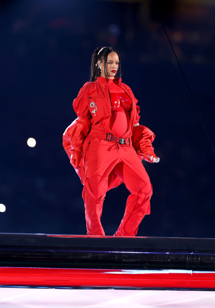 rihanna, super bowl, red look, alaia, JW, breastplate, 