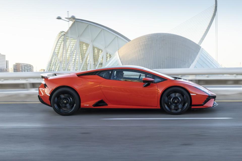 2023 Lamborghini Huracán Tecnica - Photos From Every Angle