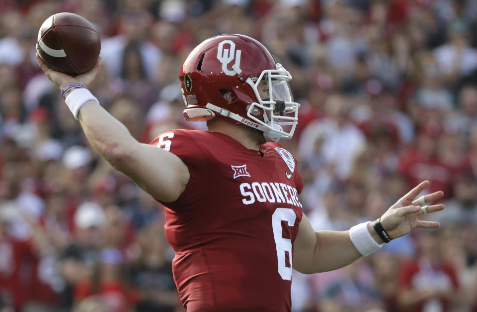 Oklahoma quarterback Baker Mayfield passes against Georgia during the first half of the Rose Bowl NCAA college football game Monday, Jan. 1, 2018, in Pasadena, Calif. (AP Photo/Jae C. Hong)