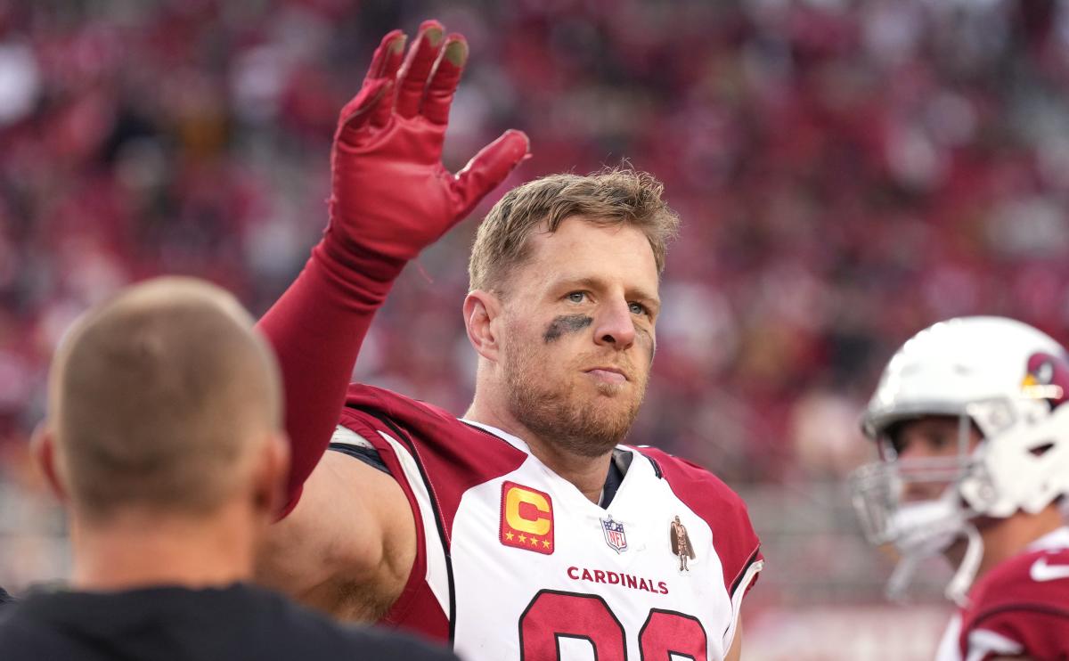 J.J. Watt moved to tears after Cardinals surprise him with tribute video