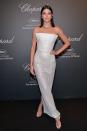 <p>Kendall Jenner went to the Chopard 'Space' party dressed like the most glorious extra-terrestrial in Ralph & Russo Spring 2017 Couture and Chopard gems.</p>